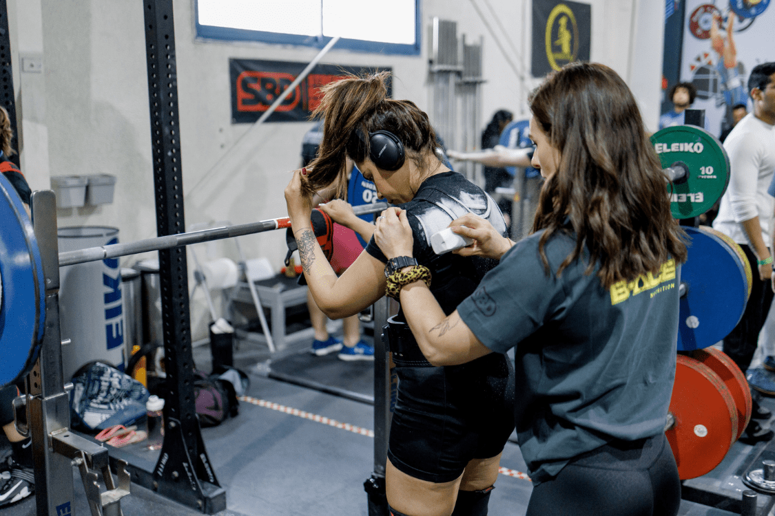 A Guide to Choosing a Personal Trainer – Desert Barbell