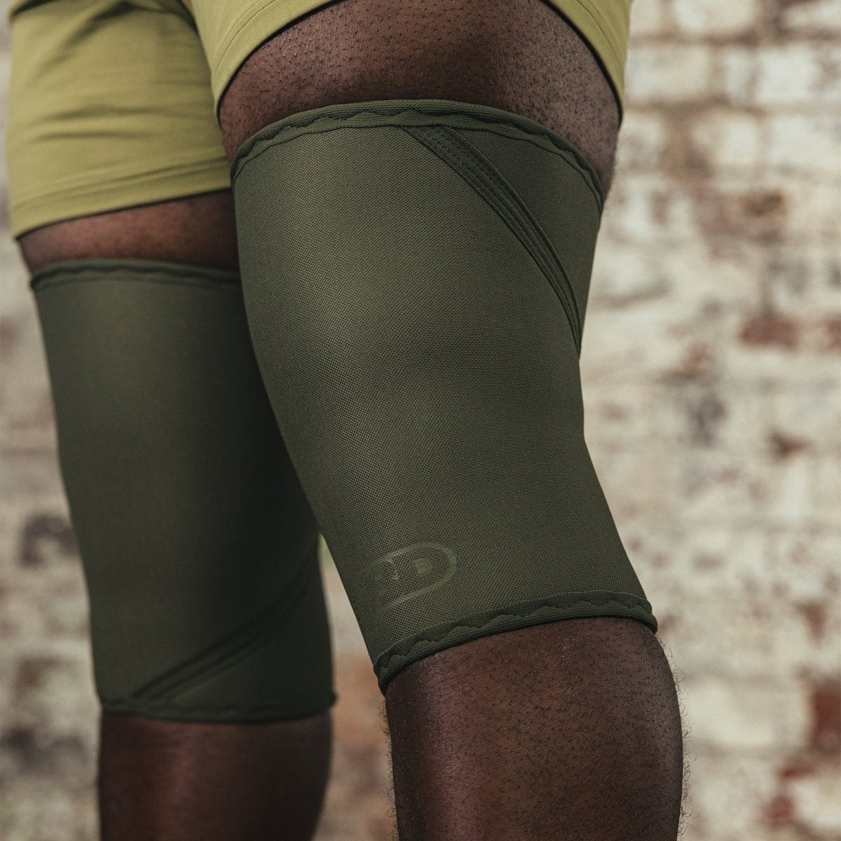 Resolve Knee Sleeves - Desert Barbell