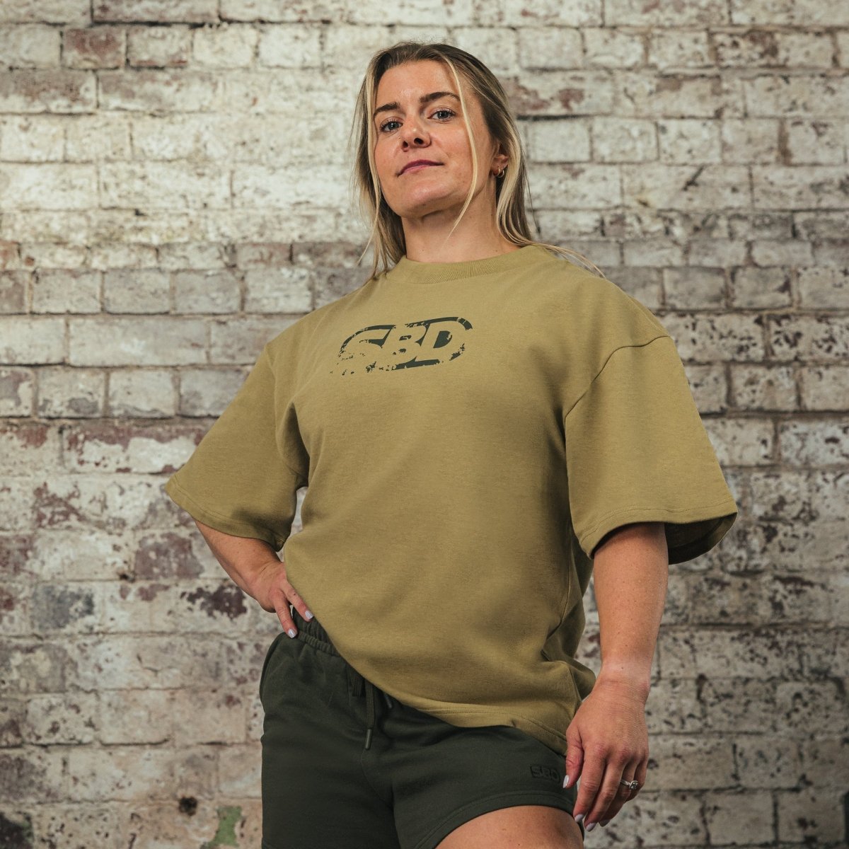 Resolve Oversized T-shirt (Sand) - Desert Barbell